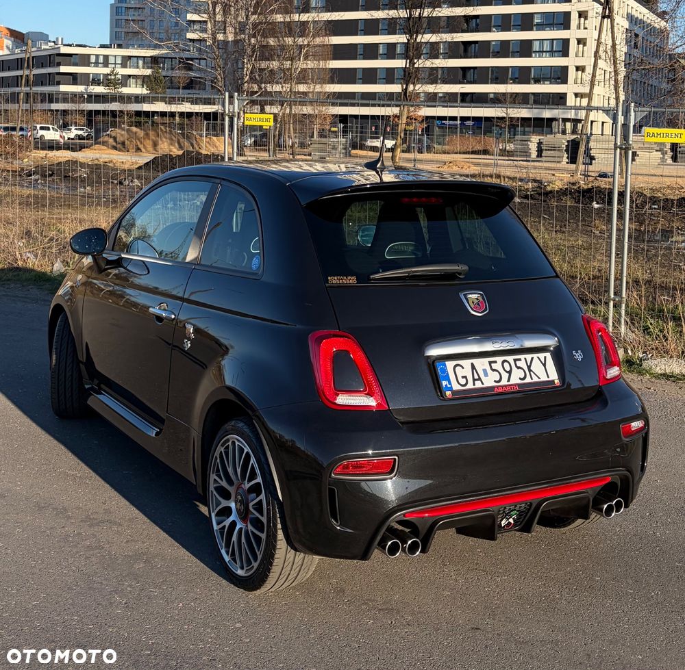Abarth 595 1.4 T-Jet 16v - 18