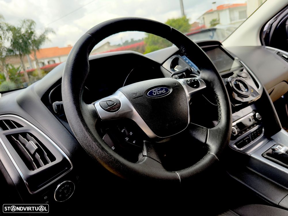Ford Focus SW 1.6 TDCi Titanium - 34