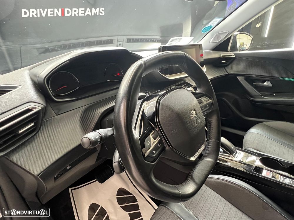 Peugeot 2008 1.2 PureTech Allure Pack EAT8 - 12