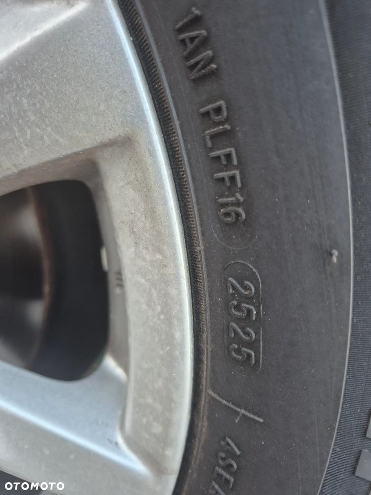 Mazda 3 2.0 Skyenergy EU6 - 17