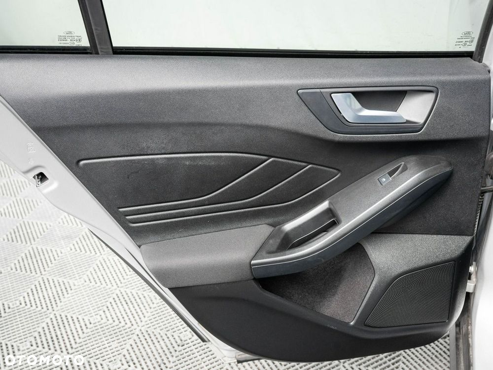 Ford Focus - 23