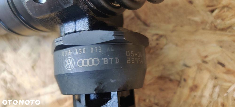 Seat Altea 1.9 GOLF V Wtryskiwacz paliwa 038130073AG POMPOWTRYSK - 5