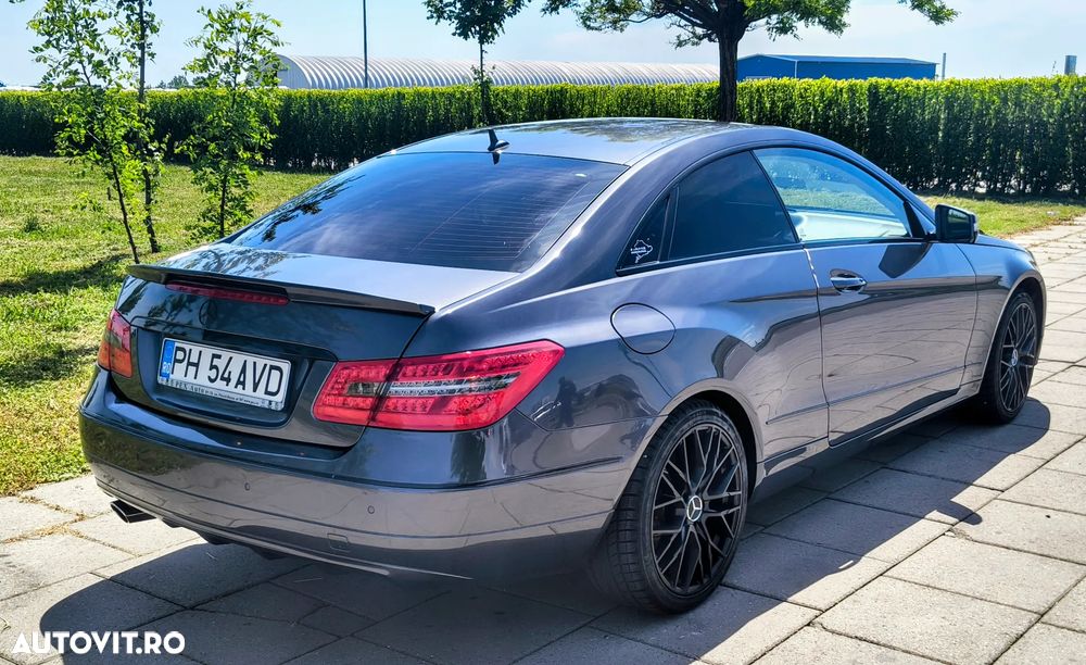 MERCEDES-BENZ E-Class 2011 — imagine 8