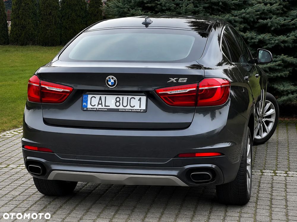BMW X6 xDrive50i - 8