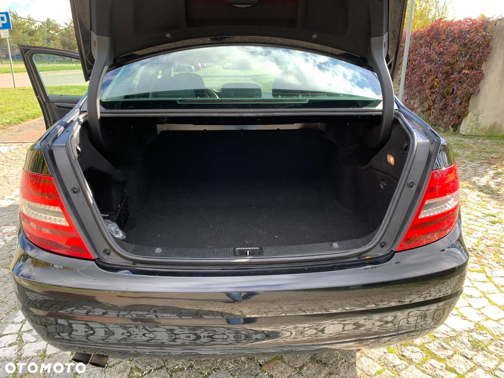 Mercedes-Benz Klasa C - 19