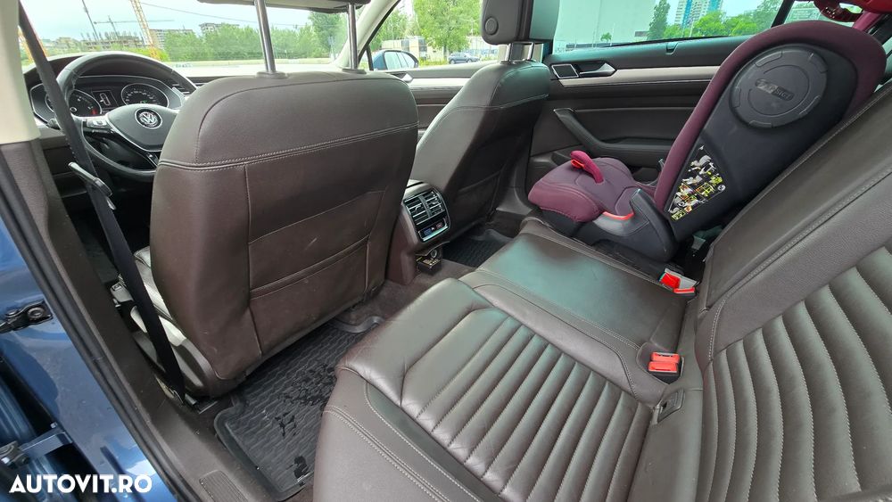 Volkswagen Passat - 9