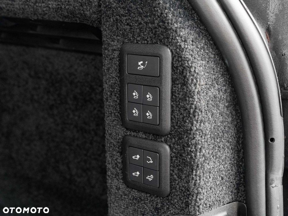 Land Rover Range Rover - 29