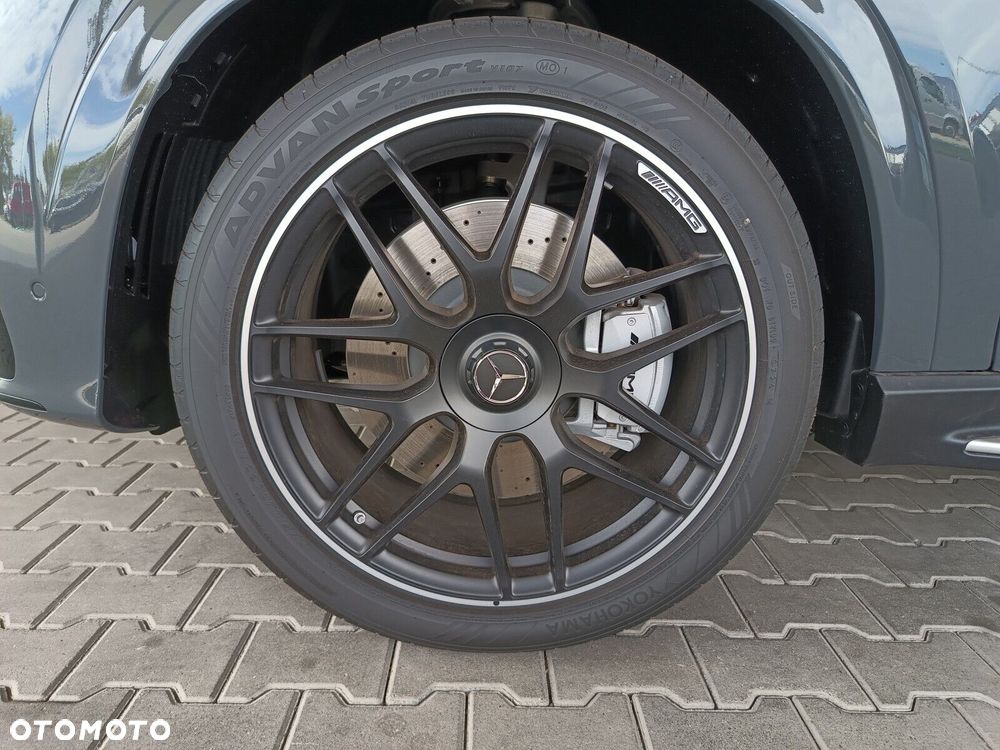 Mercedes-Benz GLE - 32
