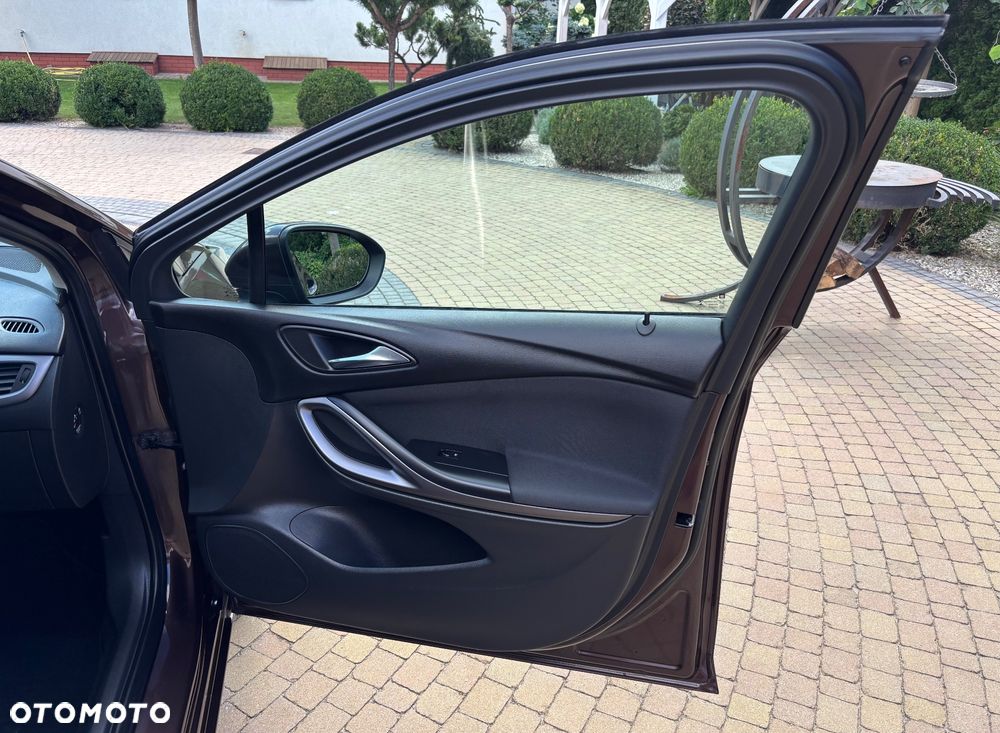 Opel Astra 1.4 Turbo Edition - 30