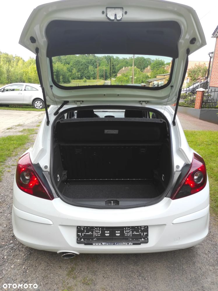 Opel Corsa 1.4 16V Sport - 28