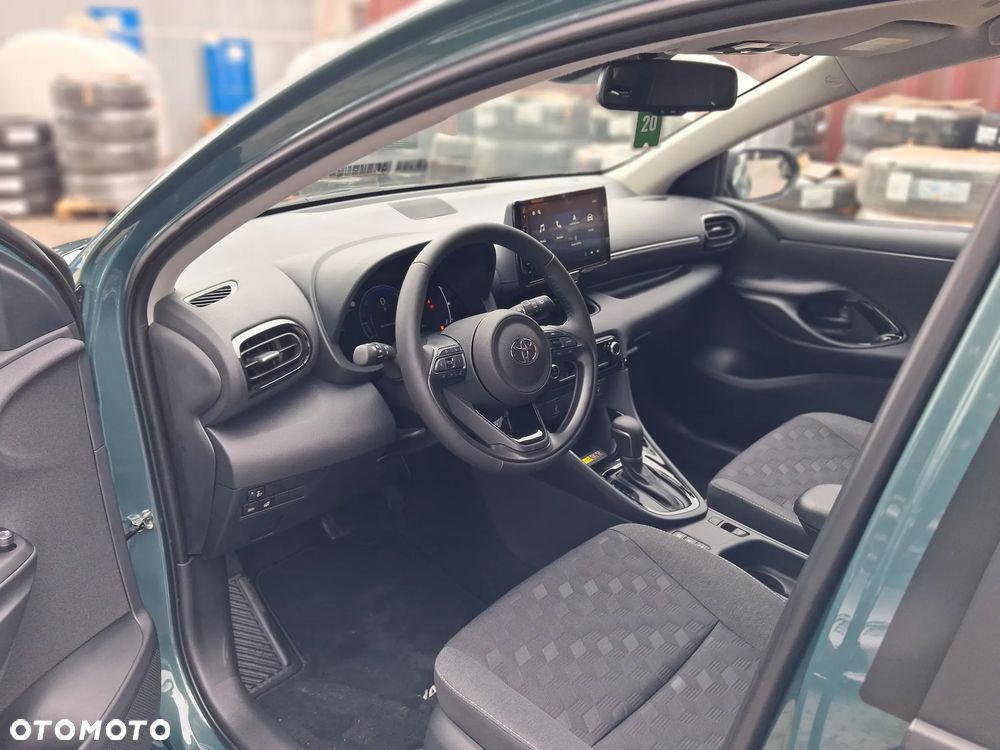 Toyota Yaris Hybrid 1.5 Style - 9