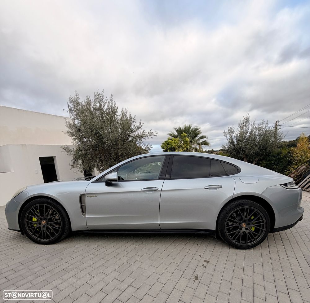 Porsche Panamera - 3