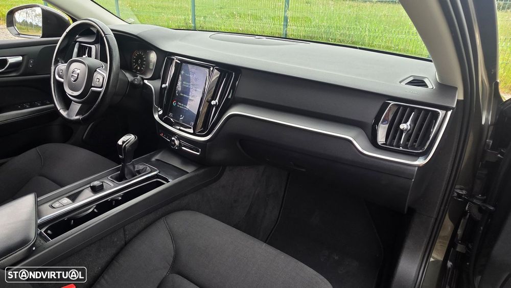 Volvo V60 2.0 D3 Momentum Core - 13