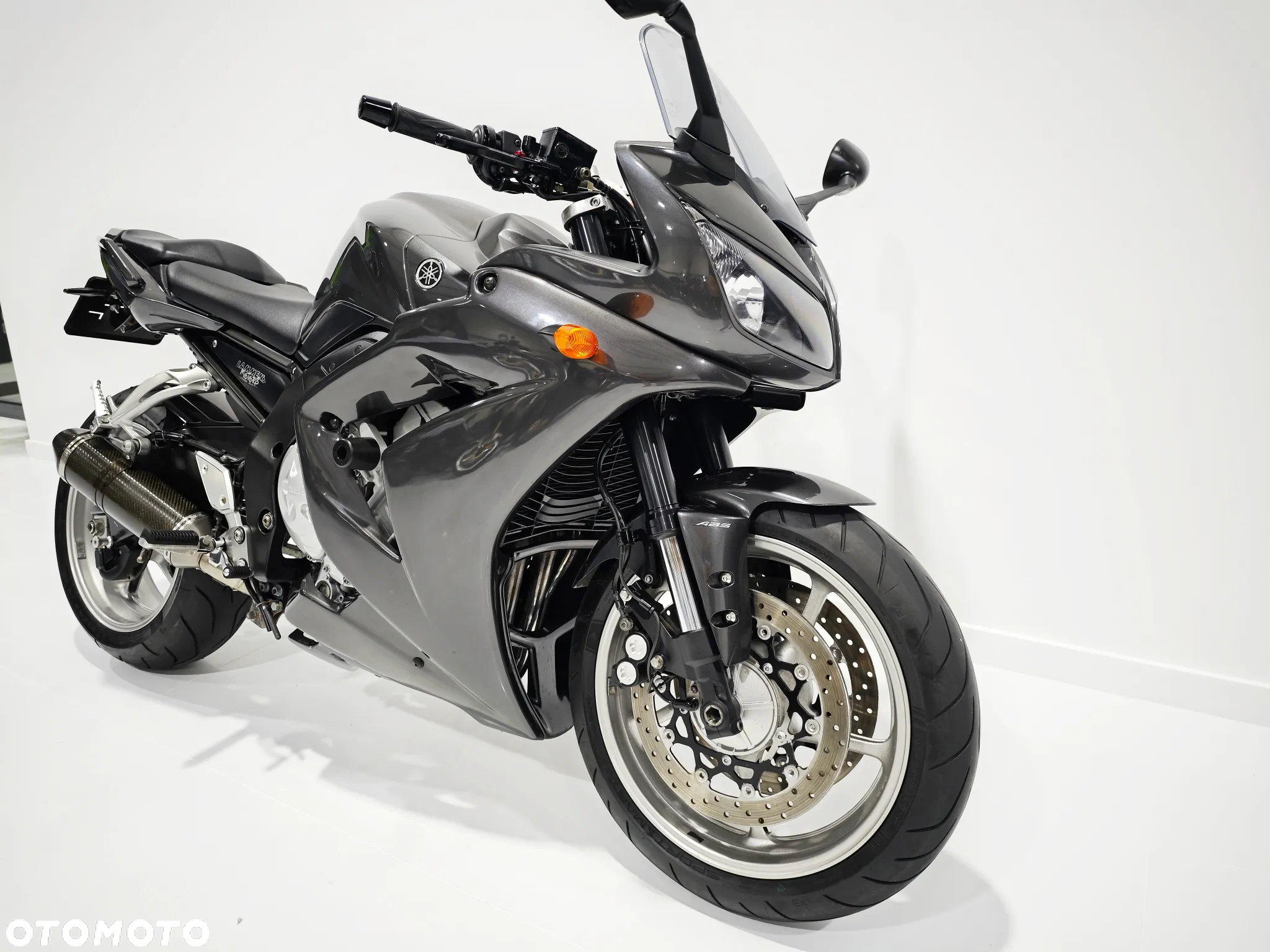 Yamaha FZ - 9
