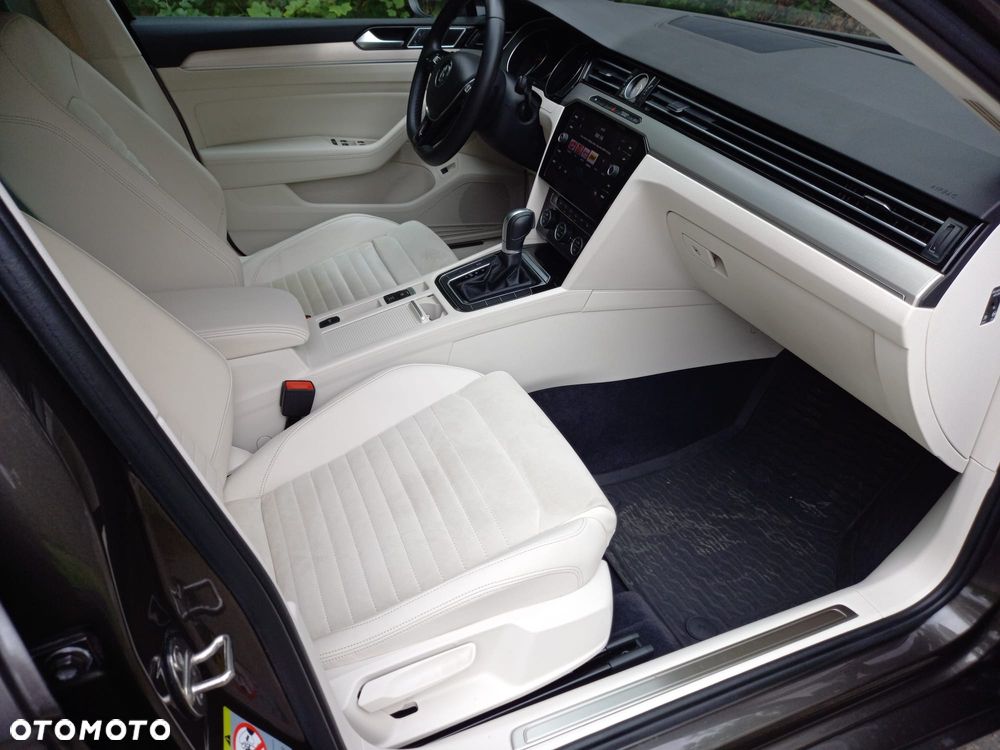 Volkswagen Passat 2.0 TDI SCR DSG Highline - 10