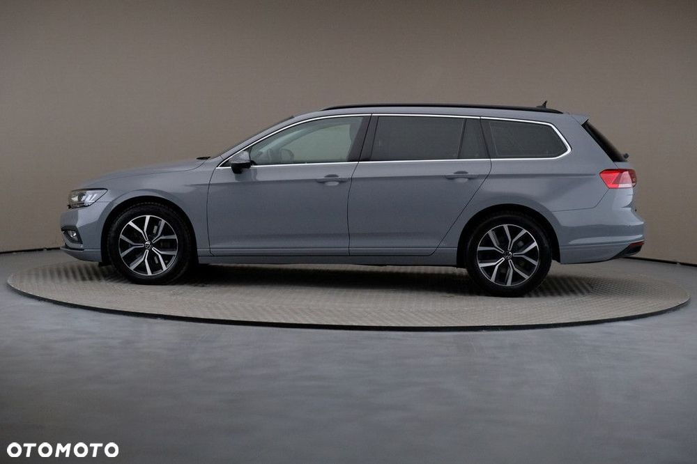 Volkswagen Passat Variant - 4