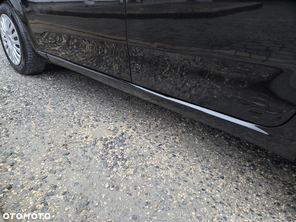 Fiat Punto Evo 1.4 8V Estiva Blue&Me - 27