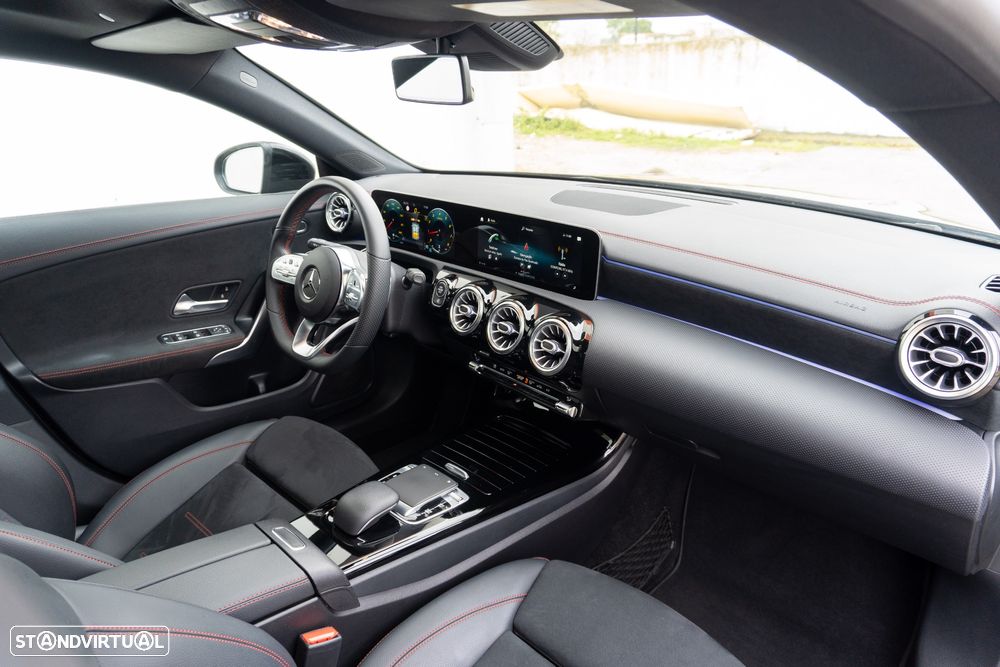 Mercedes-Benz CLA 180 7G-DCT Edition AMG Line - 29