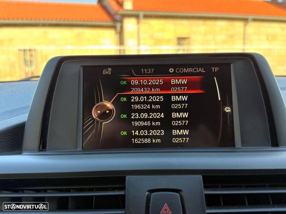 BMW 118 d Pack M - 20