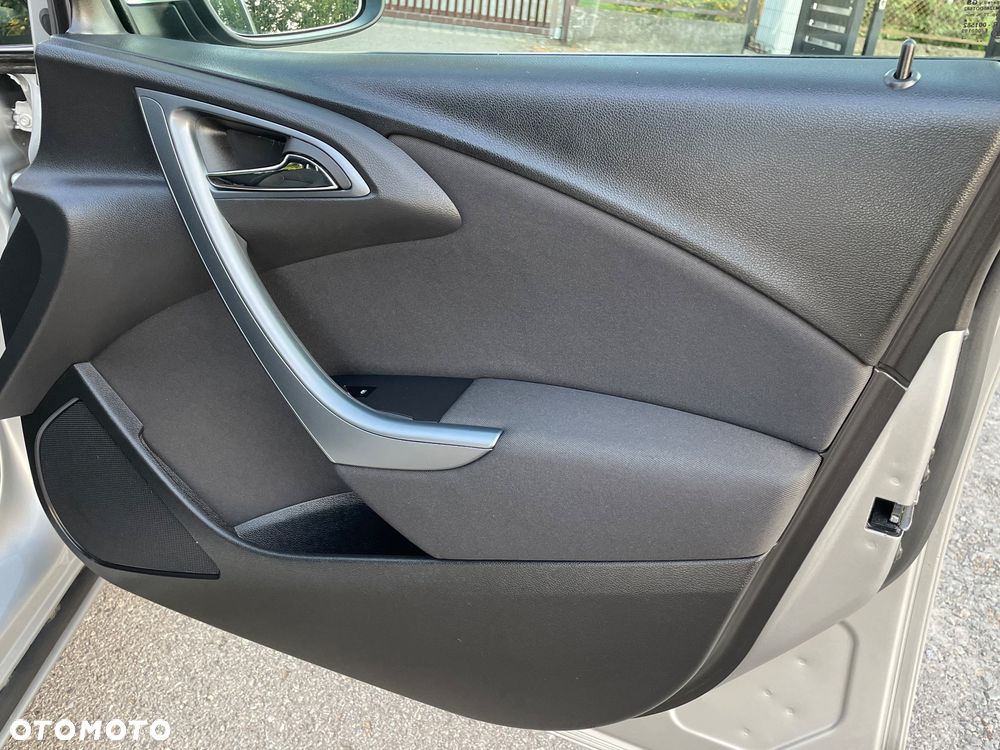 Opel Astra 1.3 CDTI Essentia ecoFLEX - 19
