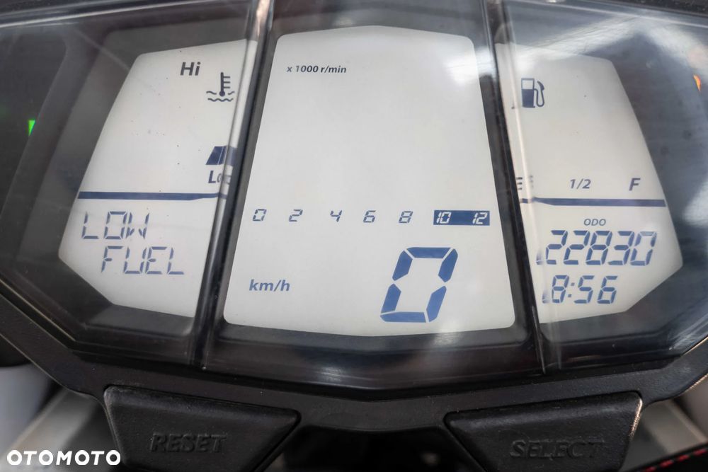 Yamaha MT - 27