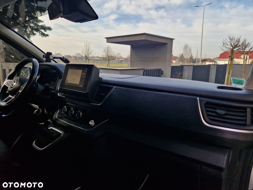 Renault Trafic 2.0 dCi - 15