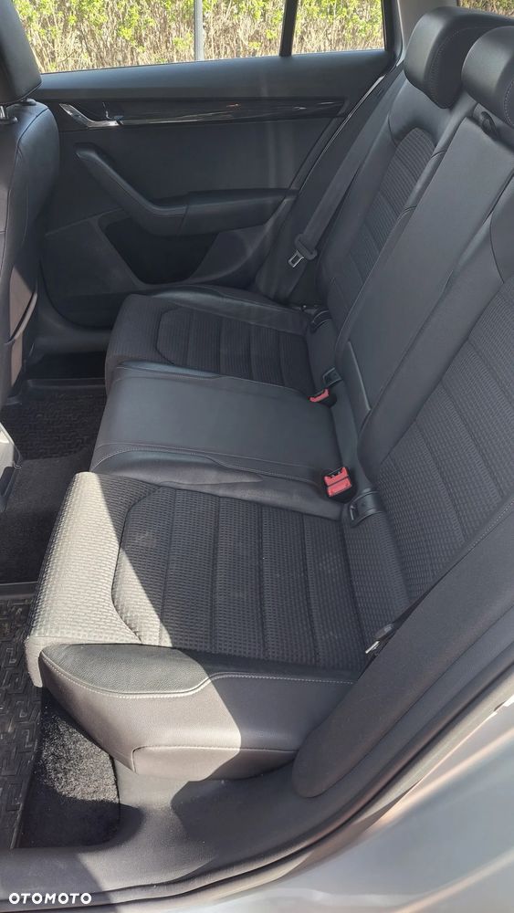 Skoda Octavia 2.0 TSI RS 245 DSG - 14