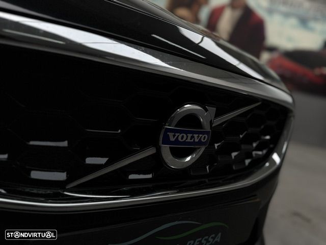 Volvo V40 1.6 D2 Momentum Eco - 4