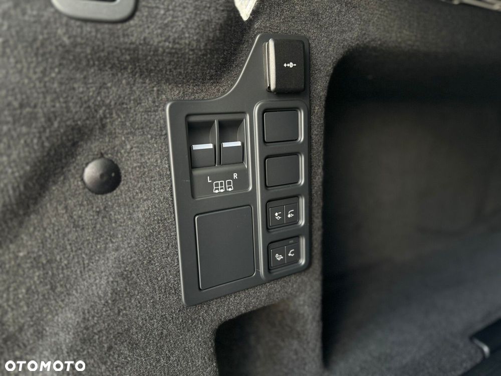 Land Rover Discovery - 17