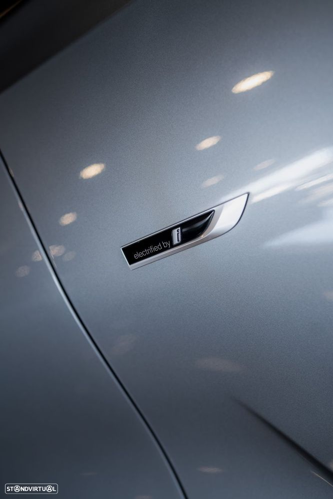 BMW 320 e Pack M Auto - 11
