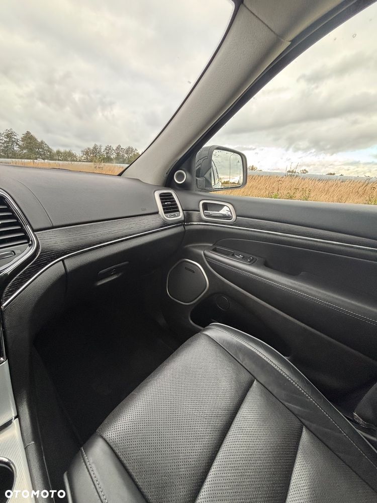 Jeep Grand Cherokee 5.7 V8 HEMI Summit - 30