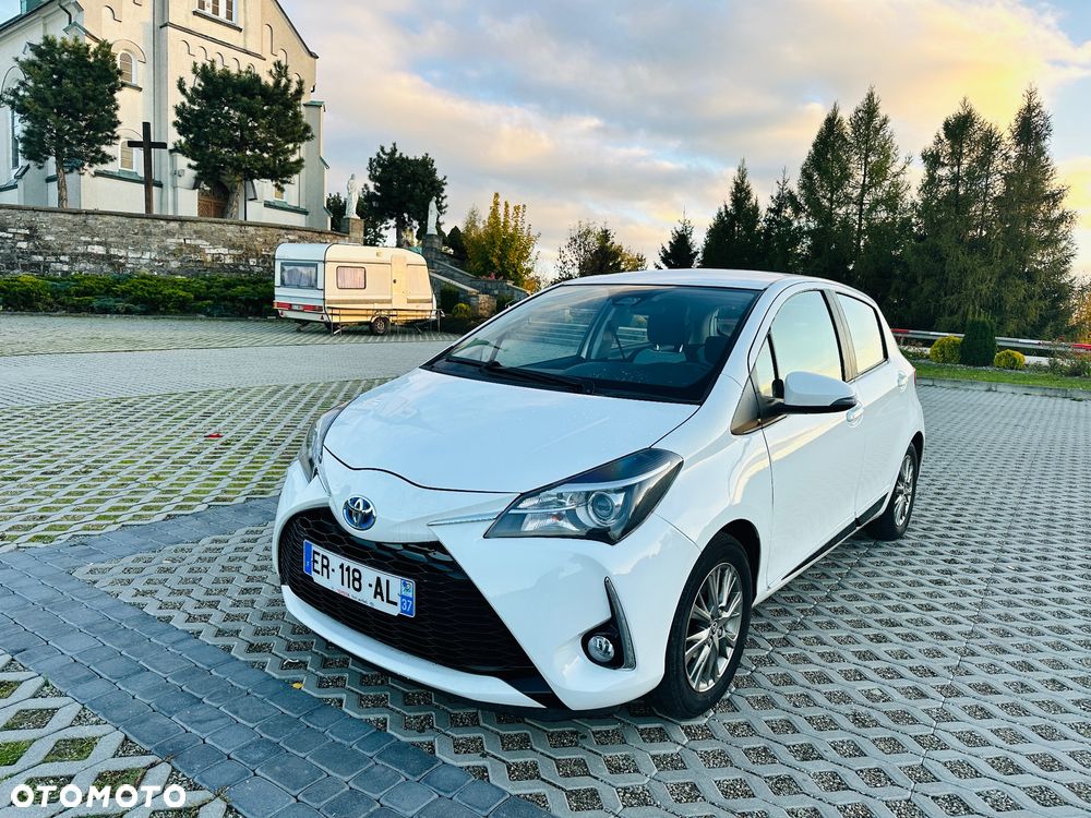 Toyota Yaris 1.5 VVT-i Selection - 11