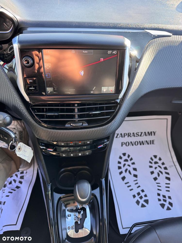 Peugeot 2008 1.2 Pure Tech Crossway S&S EAT6 - 16