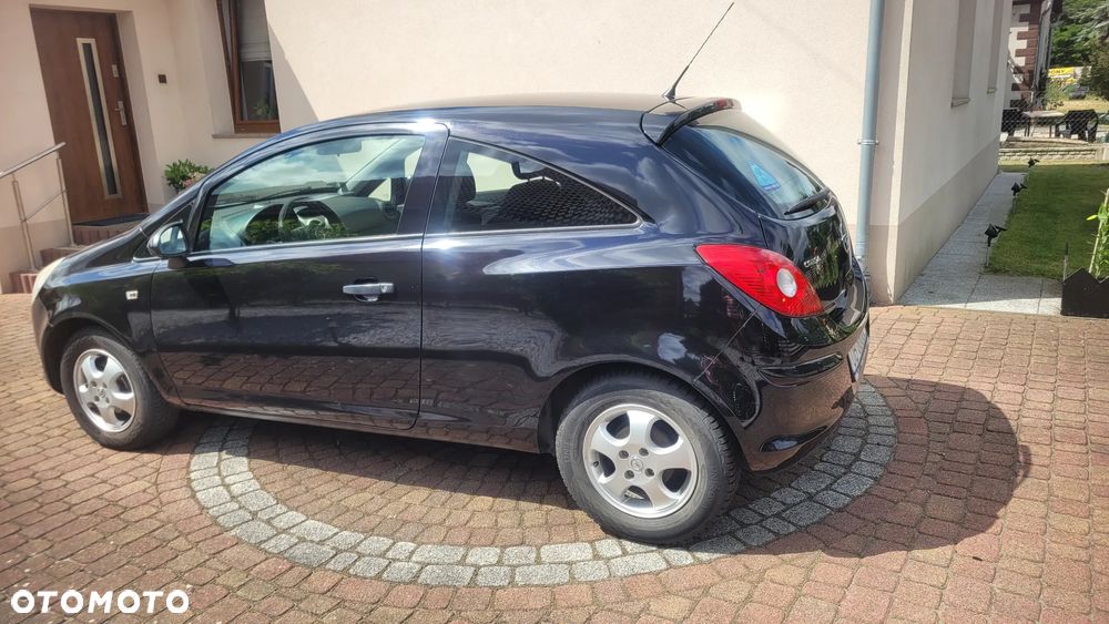 Opel Corsa 1.2 16V Cosmo - 5