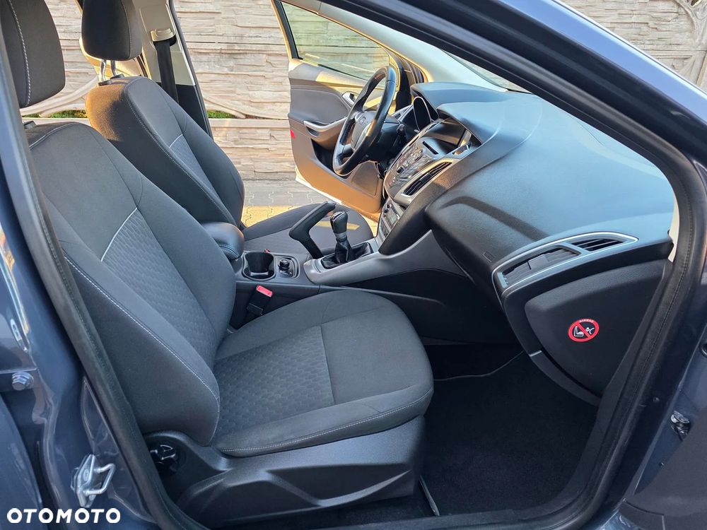 Ford Focus 1.0 EcoBoost Ambiente - 14