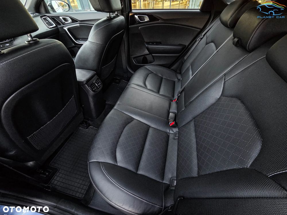 Kia ProCeed 1.6 CRDi DCT7 SCR GT LINE - 17