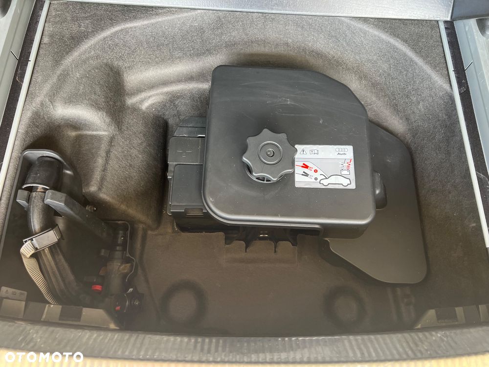 Audi A4 Avant 2.0 TDI DPF multitronic S line Sportpaket - 27
