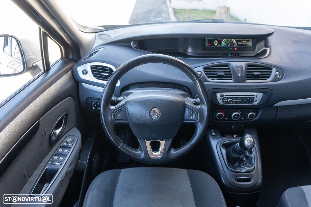 Renault Grand Scénic 1.5 dCi Expression SS - 15