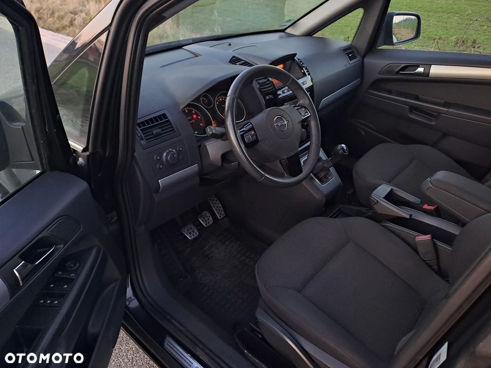 Opel Zafira 1.7 CDTI ecoFLEX Design Edition - 10