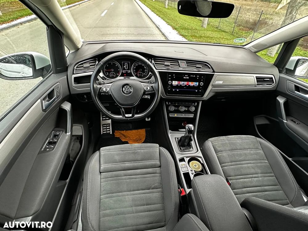 Volkswagen Touran 2.0 TDI Comfortline - 25