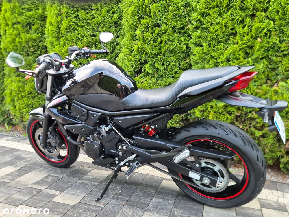 Yamaha XJ - 6