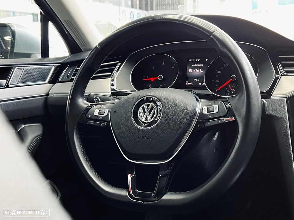 VW Passat 2.0 TDI Highline DSG - 18