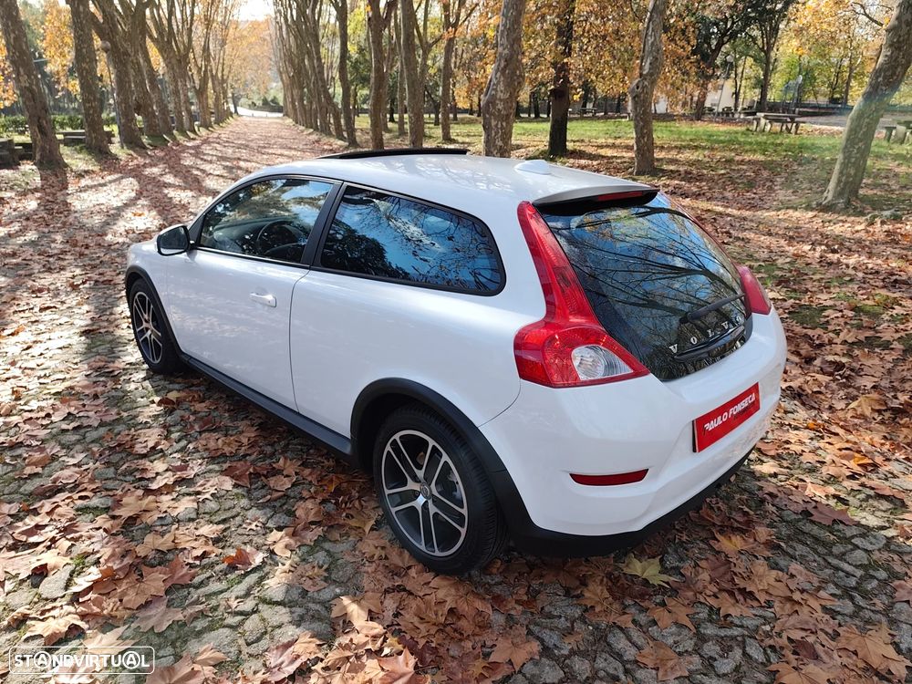 Volvo C30 2.0 D R-Design - 4