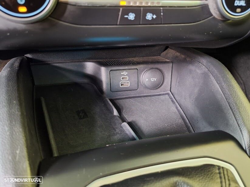 Ford Focus 1.0 EcoBoost MHEV Connected - 28