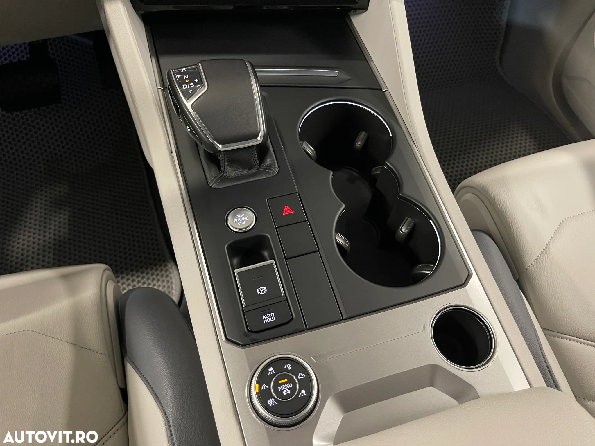 Volkswagen Touareg V6 TDI Elegance - 26