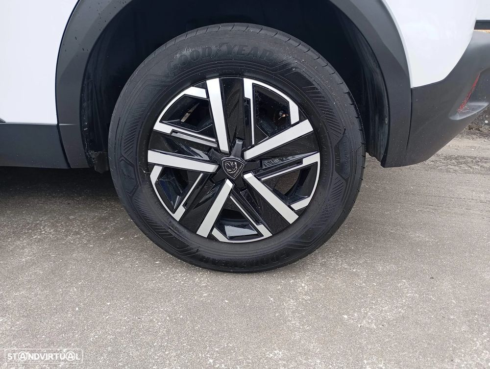 Peugeot 2008 1.2 PureTech Active - 12