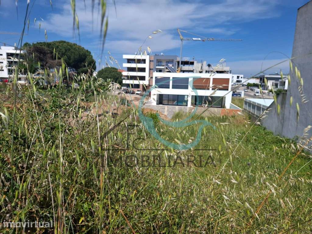 Terreno na Quinta da Amizade com projeto aprovado - Grande imagem: 5/9
