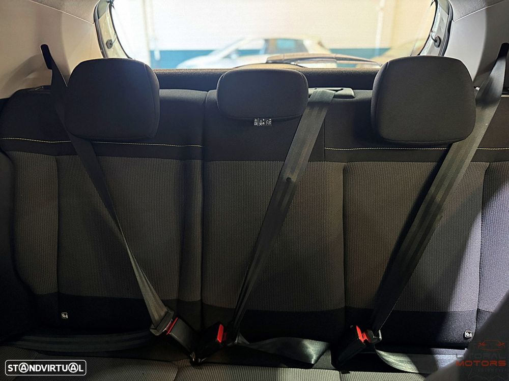 Citroën C3 1.2 PureTech Plus - 37