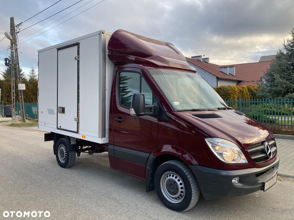 Mercedes-Benz Sprinter - 1