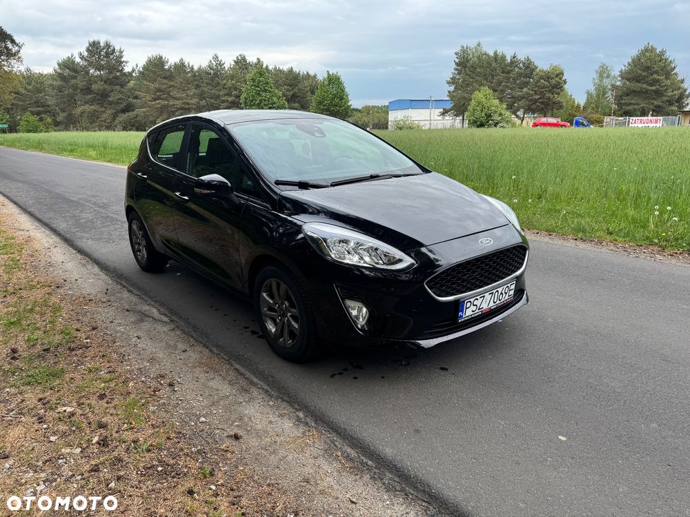 Ford Fiesta 1.0 EcoBoost S&S TITANIUM - 4